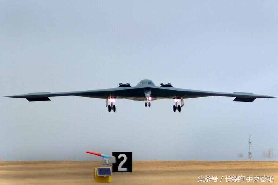 美軍B系列轟炸機(jī)，戰(zhàn)略威懾的空中巨無(wú)霸