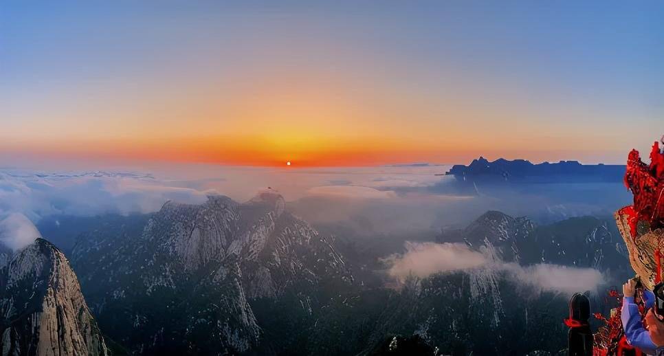 揭秘華山最新動(dòng)態(tài)，11月5日游客人數(shù)與獨(dú)特小店探索之旅！