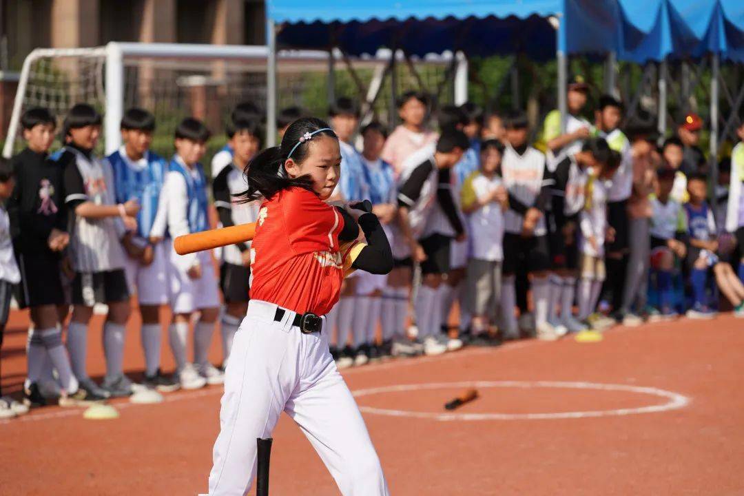 2024年度小學(xué)生科技新星閃耀未來(lái)，獲獎(jiǎng)高科技產(chǎn)品揭秘